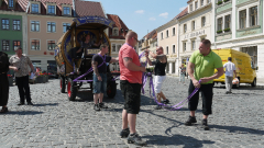 p1270285-loeber-bierwagenziehen-2013_02