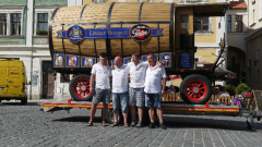 p1270392-loeber-bierwagenziehen-2013_02