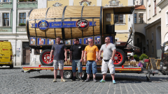 p1270375-loeber-bierwagenziehen-2013_02